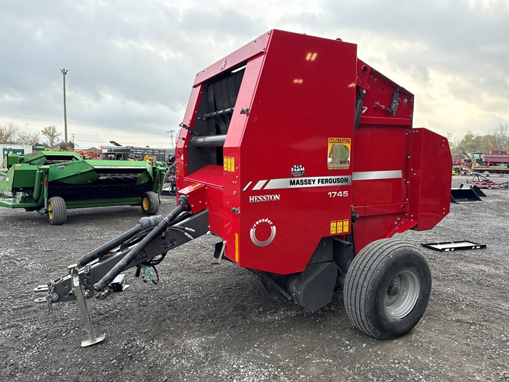 massey-ferguson-1745-image-8