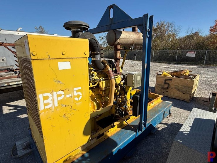 john-deere-6090hf485-image-1