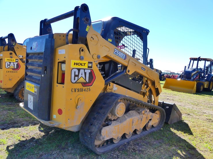 2022-caterpillar-259d3-image-3