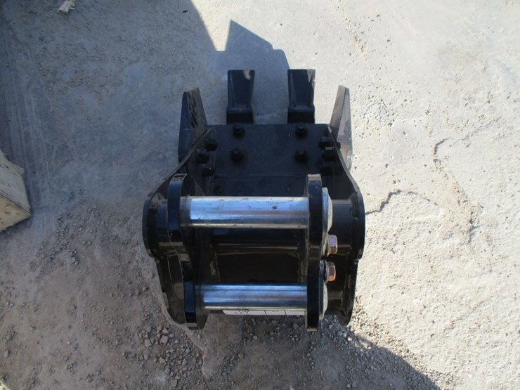 new-unused-ir-8"-mini-excavtor-tooth-bucket-image-3