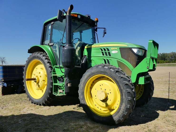 2016-john-deere-6110m-image-1