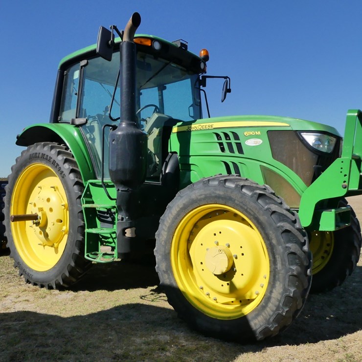 2016 JOHN DEERE 6110M