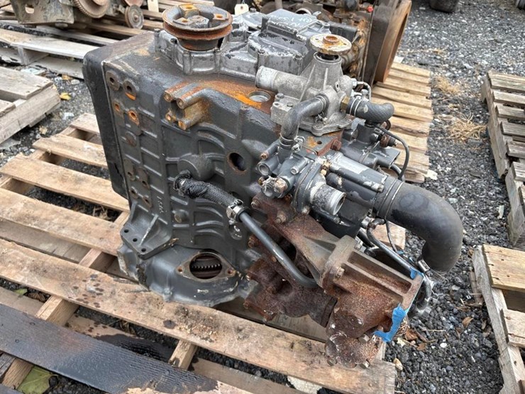 new-holland-ls170-image-4