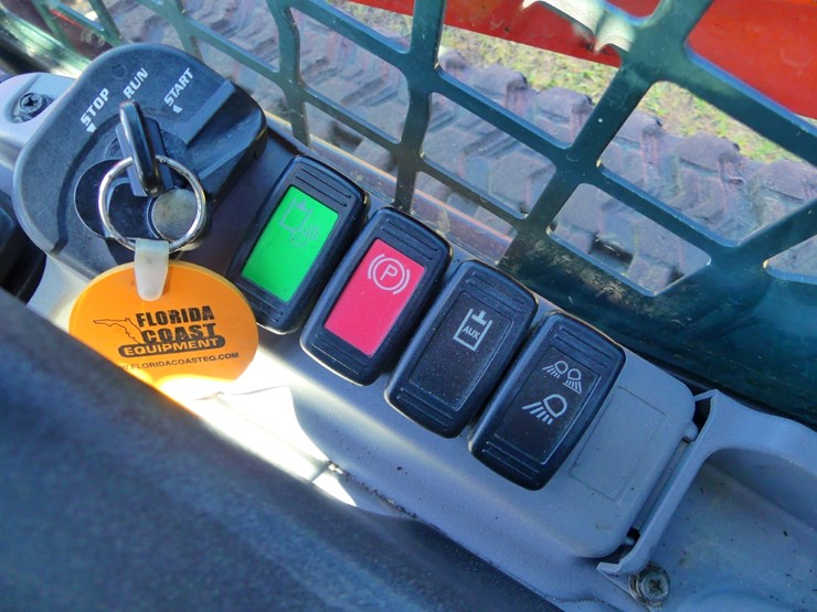 2016-kubota-svl75-2-image-17