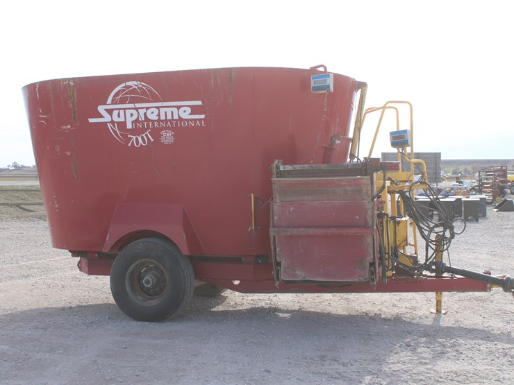 supreme-intl-700t-image-4