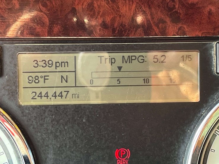 2020-freightliner-122sd-image-74