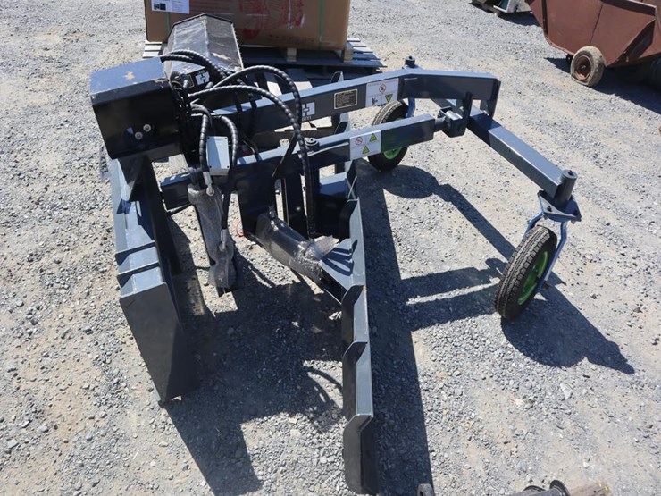 skid-steer-mount-grader-image-2