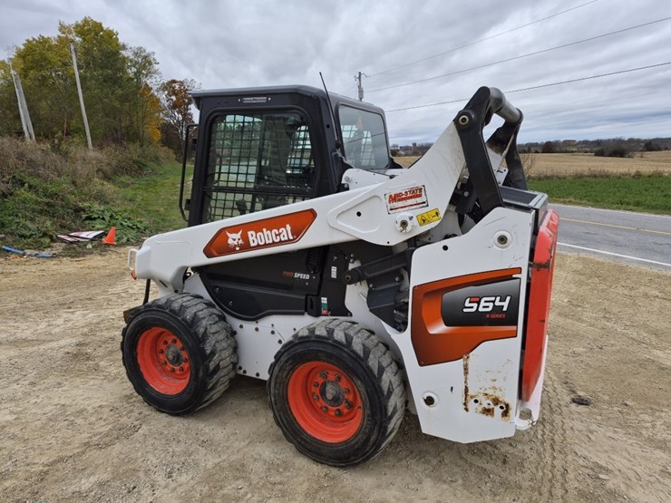 2023-bobcat-s64-image-11