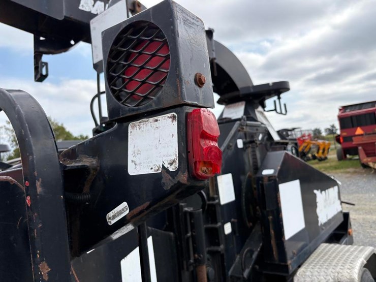 bandit-1240xp-chipper-image-9