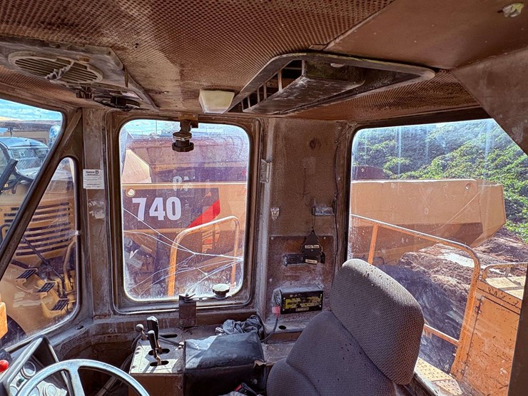 1982-caterpillar-988b-image-46