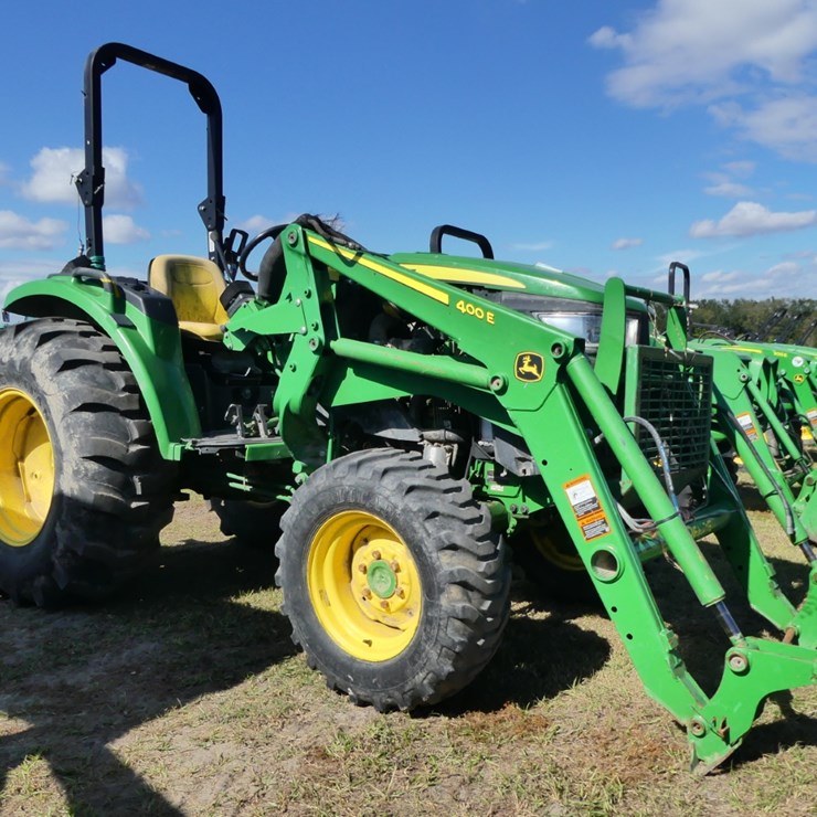 2019 JOHN DEERE 4044M