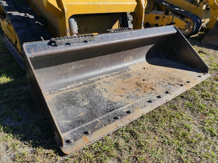 2019-caterpillar-259d-image-12