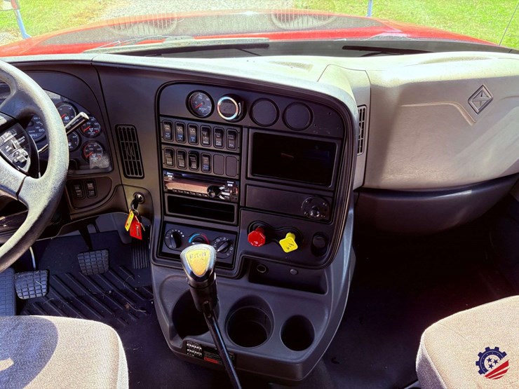 2017-international-prostar-image-103