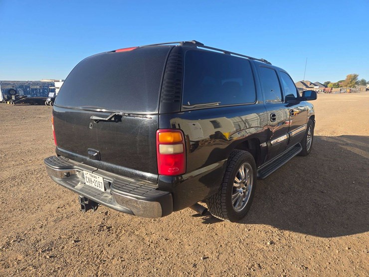 2003-gmc-yukon-xl-image-3