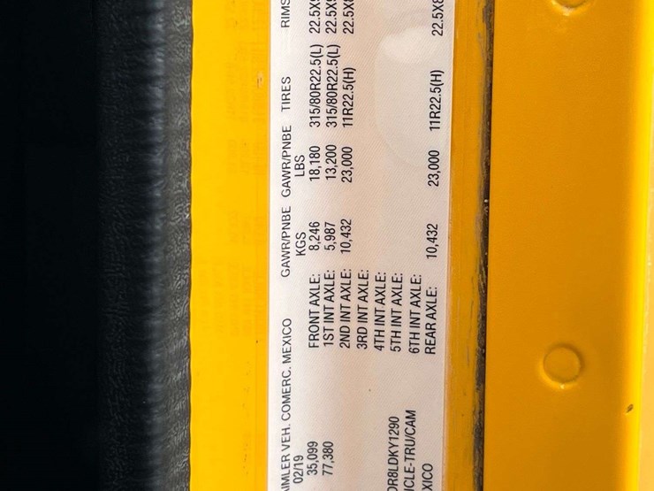 2020-freightliner-122sd-image-75