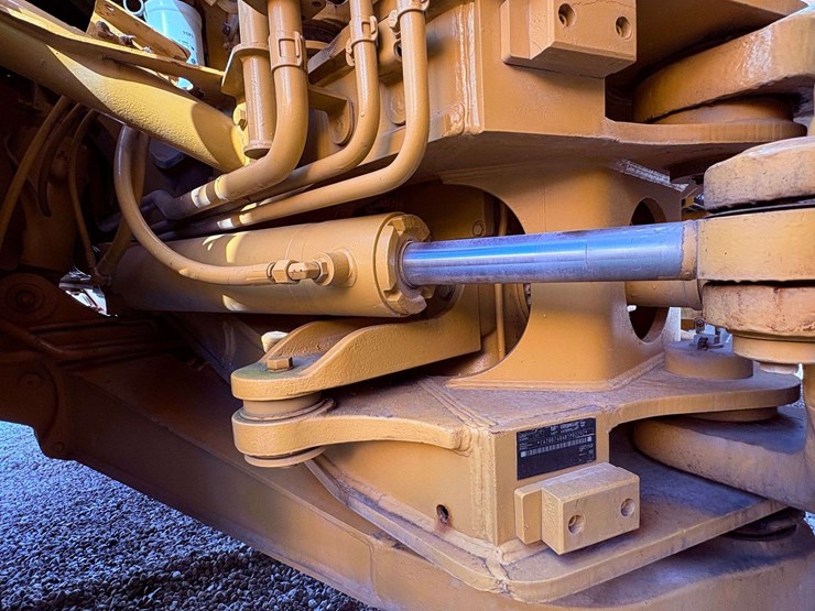 2007-caterpillar-740-image-50