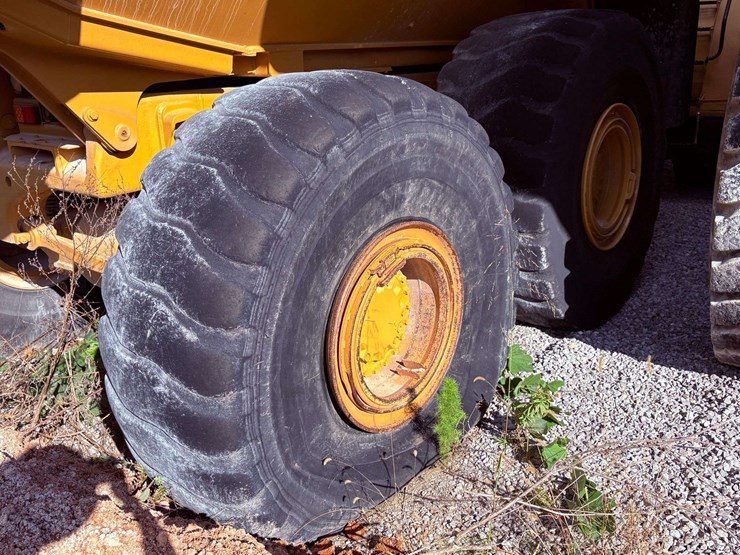 2007-caterpillar-740-image-11