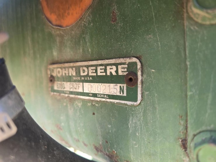 john-deere-8100-image-3