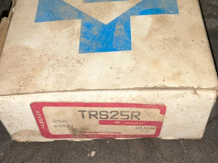 #763-•-bearings,-sprckets,-and-assorted-parts-image-35