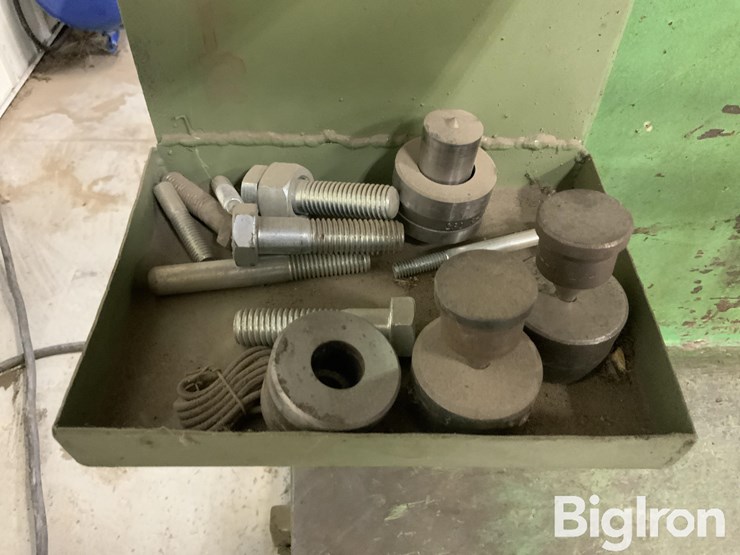 mubea-hps350e-iron-worker-image-16