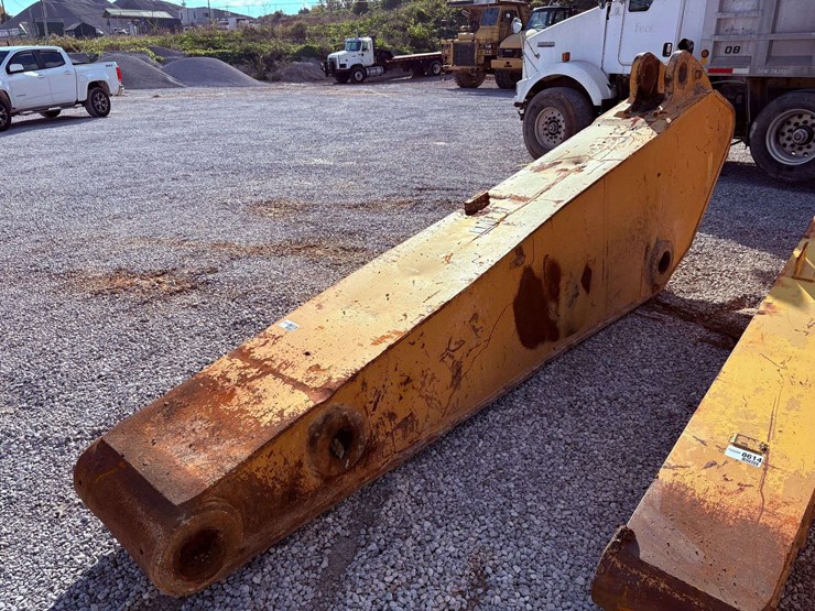 caterpillar-375-image-1