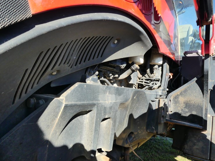 case-ih-magnum-200-image-14