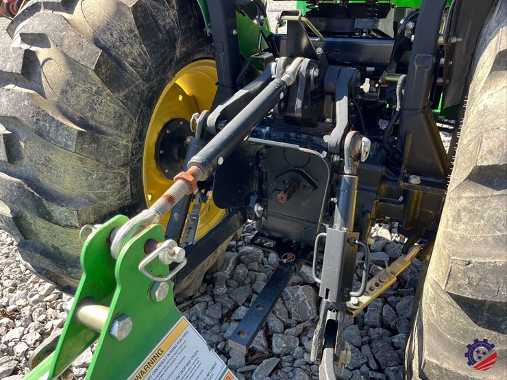 john-deere-4105-image-22