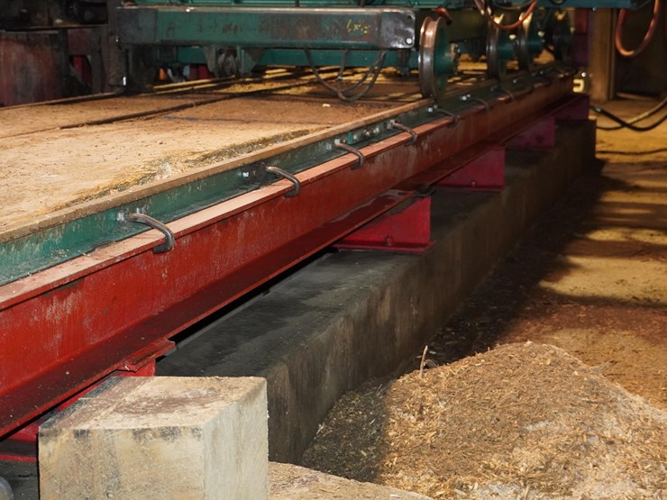 #116-•-cleereman-track-and-frame-image-4