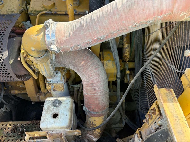 1998-caterpillar-375l-image-46