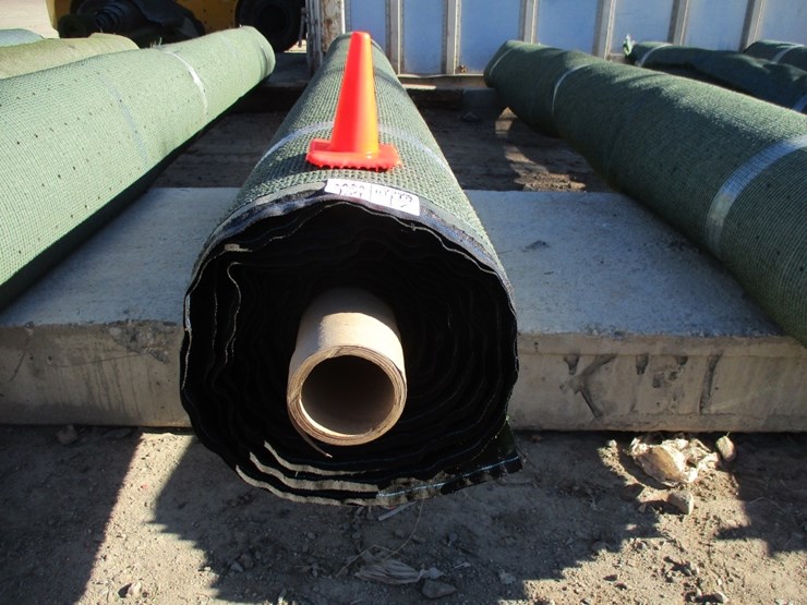 unused-roll-of-artificial-turf-image-3