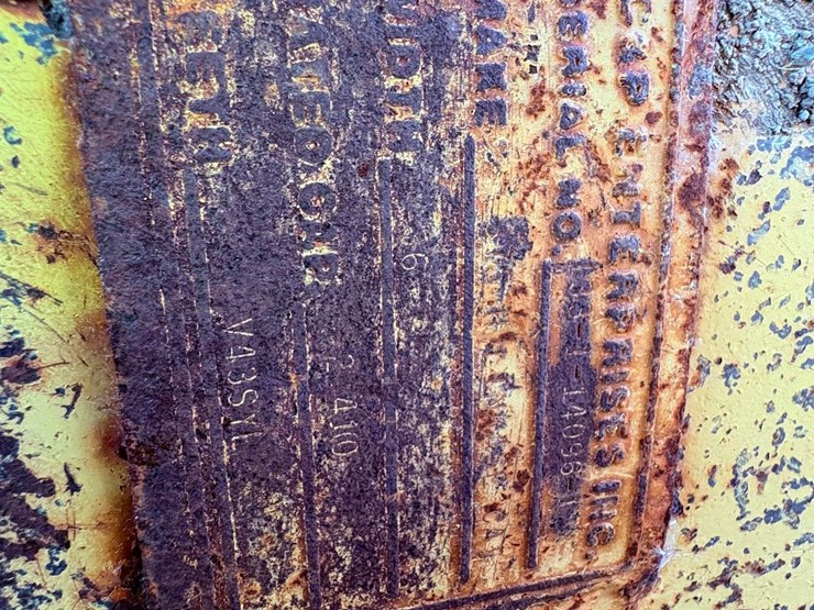 caterpillar-375-image-4