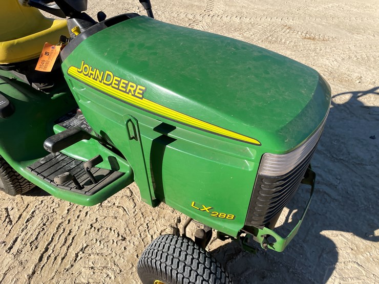 john-deere-lx288-image-15
