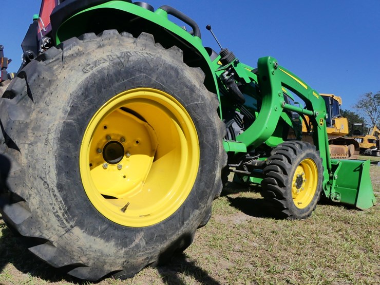 2021-john-deere-3025e-image-6