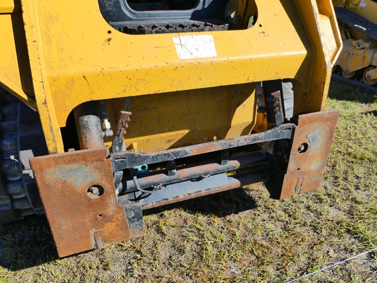 2018-caterpillar-259d-image-11