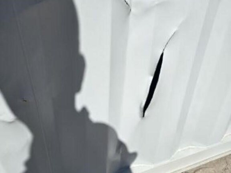 40ft-high-cube-container-with-side-doors-(damaged)-image-3