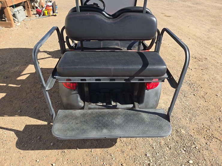 2012-club-car-golf-cart-image-9