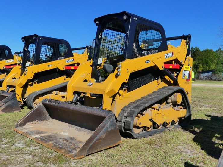 2022-caterpillar-259d3-image-1