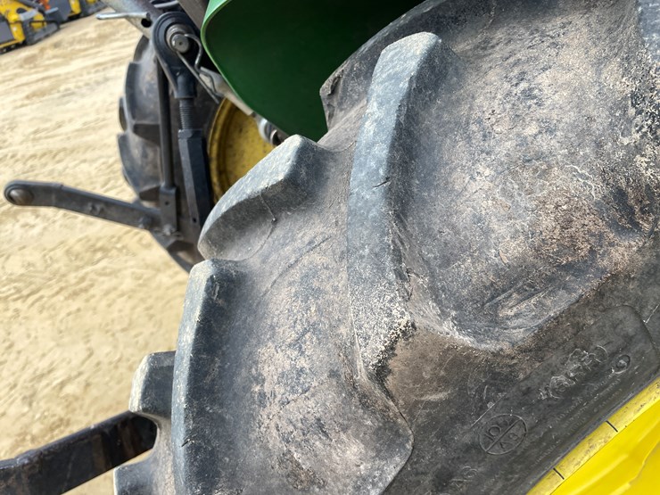 john-deere-3032e-image-78