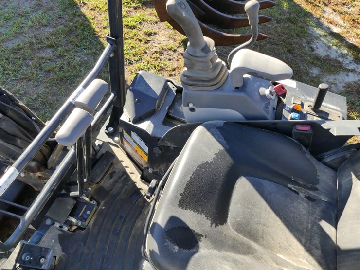 2023-deere-17g-image-15