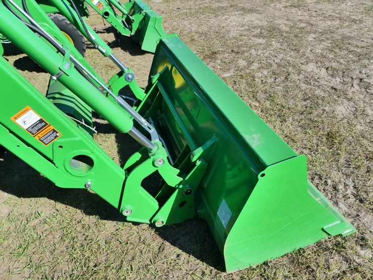 2022-john-deere-5055e-image-10