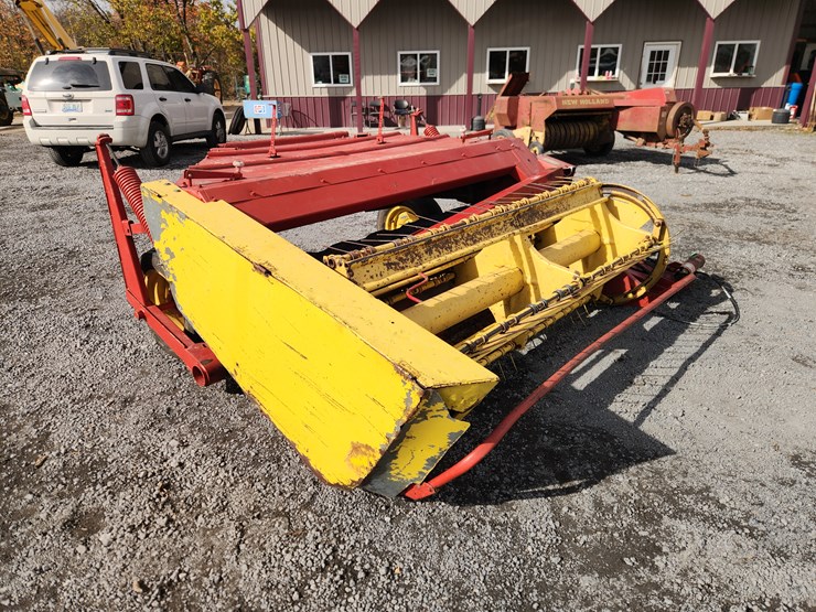 new-holland-472-image-1