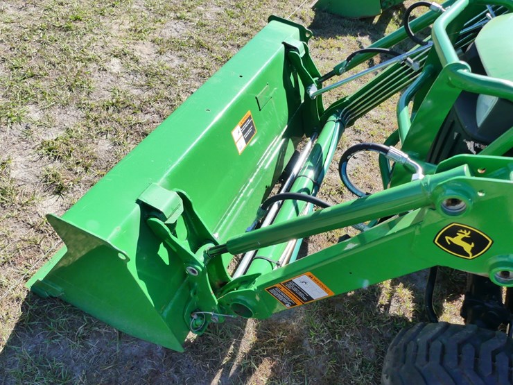 2022-john-deere-1025r-image-9