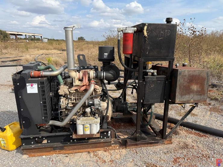 john-deere-4045hf285-image-1