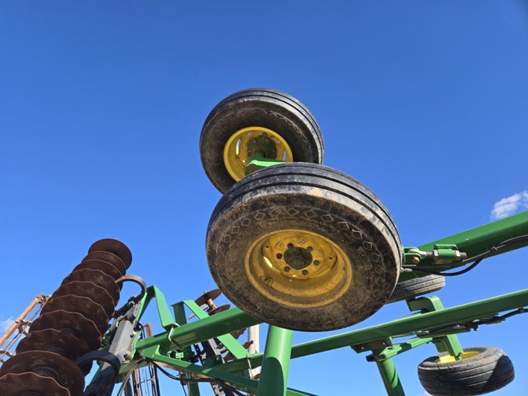 john-deere-2623vt-image-25