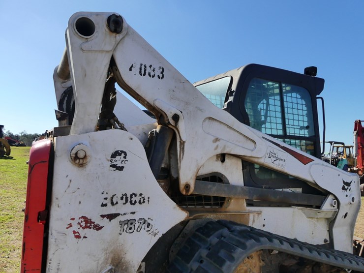 2019-bobcat-t870-image-8