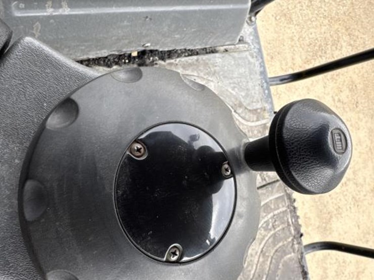 caterpillar-cb64b-image-37