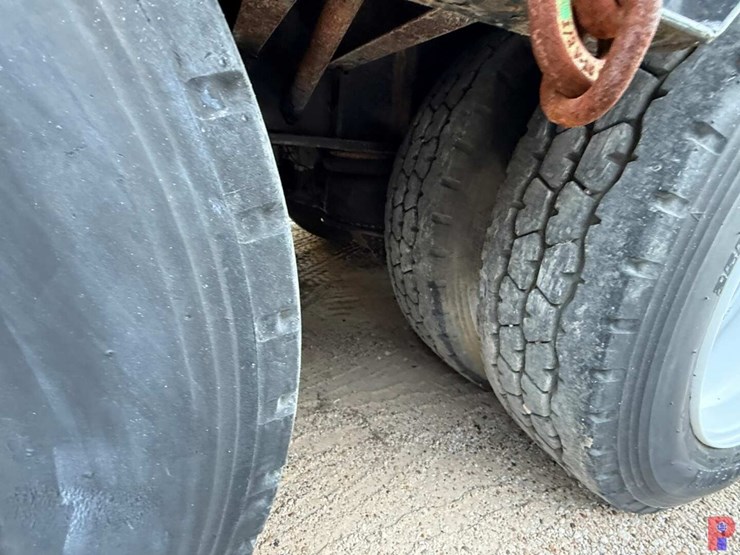 2014-viking-53'-x-102"-image-14