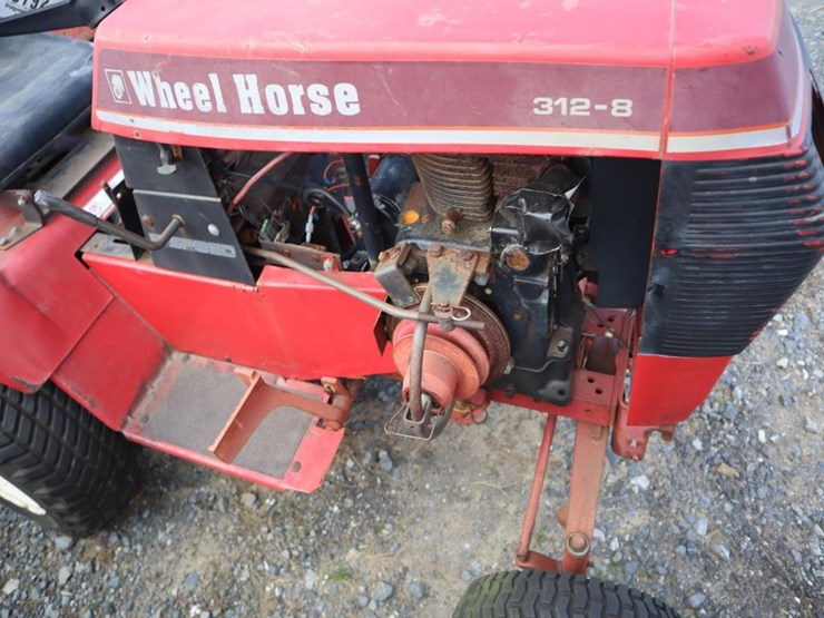 wheel-horse-lawn-&-garden-tractor-image-15