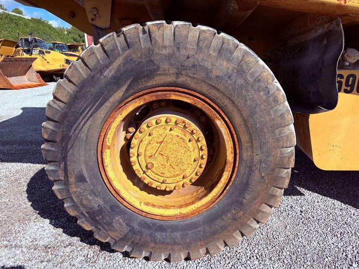 1995-caterpillar-769c-image-7