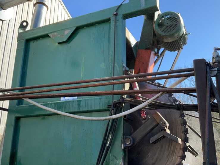 #128-•-merchandising-saw-image-12